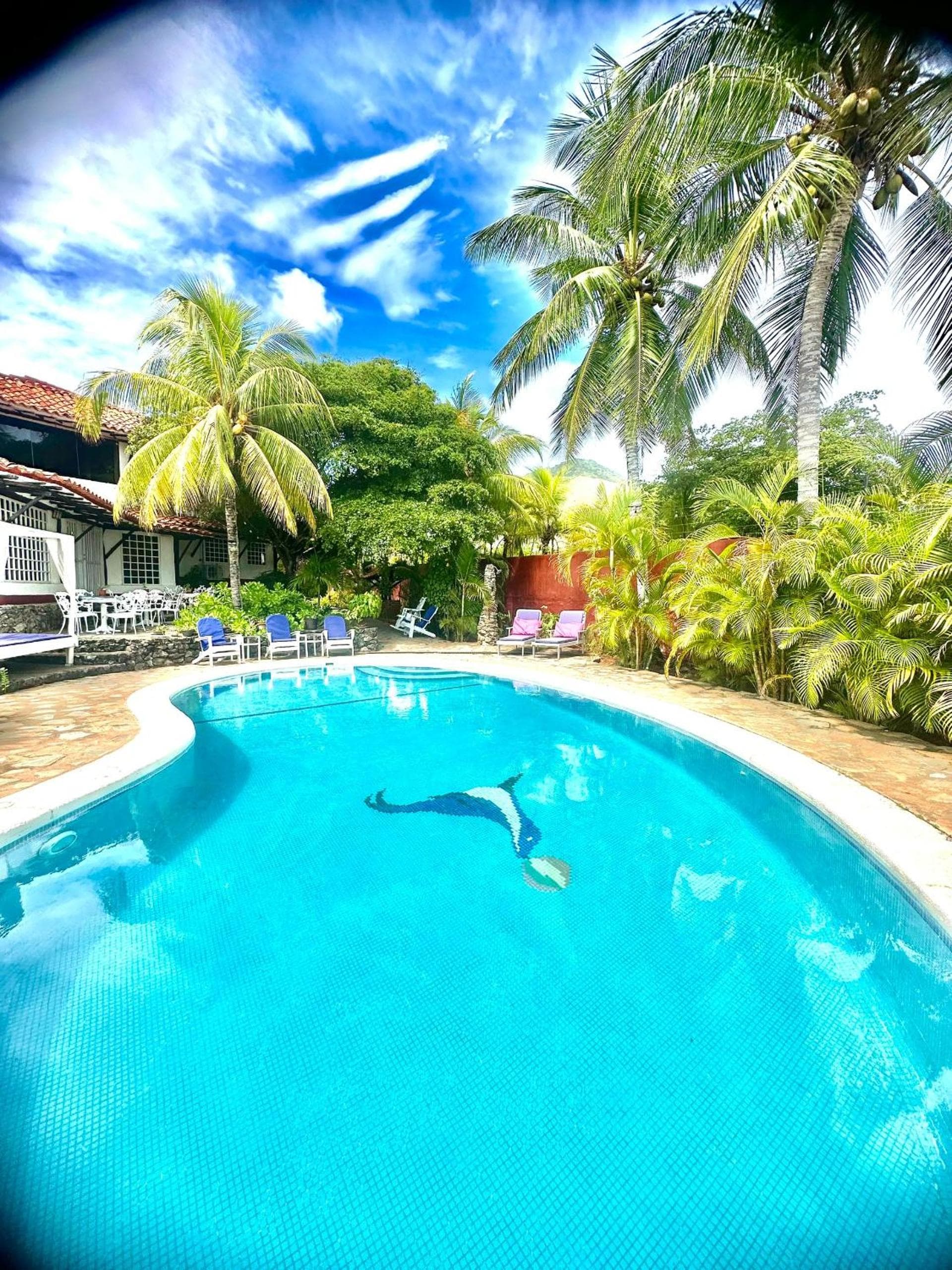 Rancho Rebecca, villa de lujo para un Max 10 personas, vistas panorámicas playa y montañas, piscina, 5 H, 5 B en Guarame, Isla de Margarita