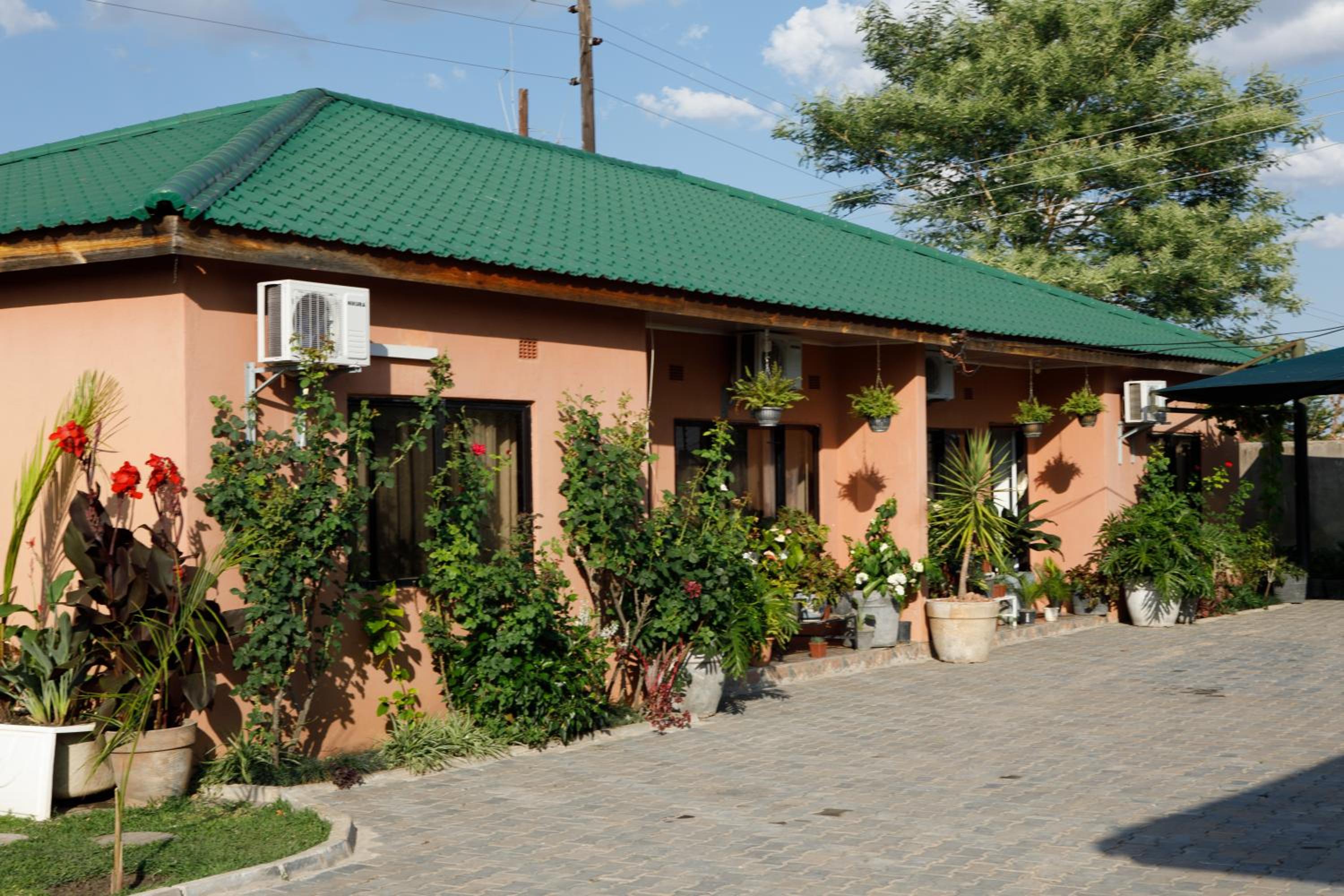 Epignosis Apartments