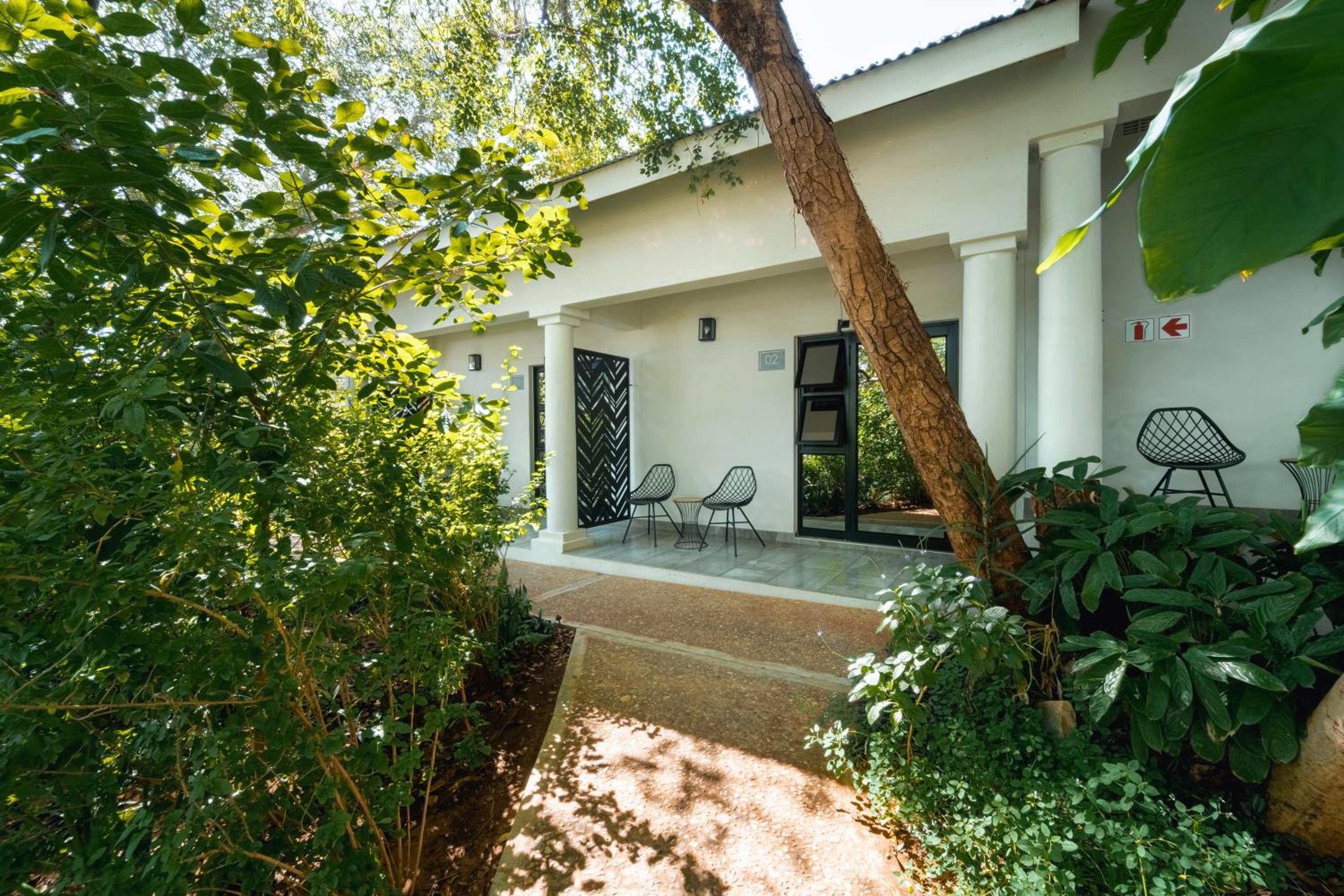 Nkosi Guest Lodge