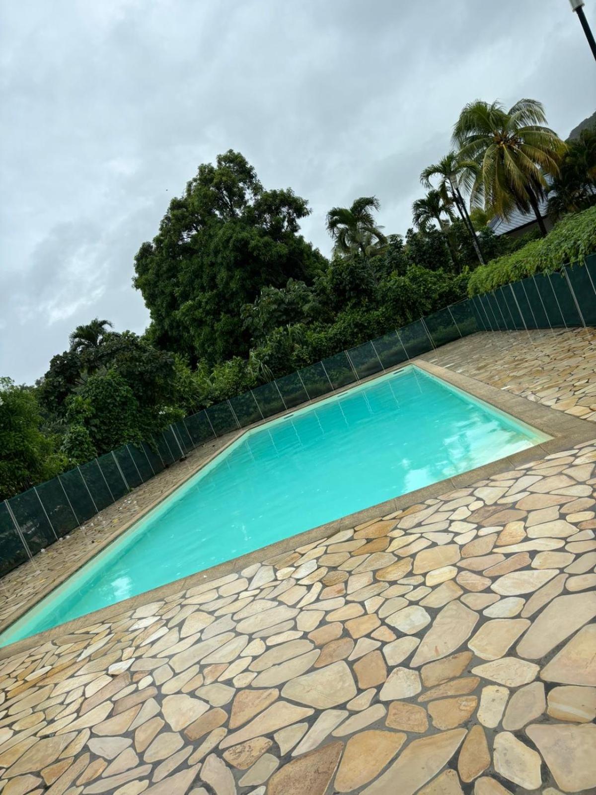 La parenthèse - Piscine - Plage - Jardin