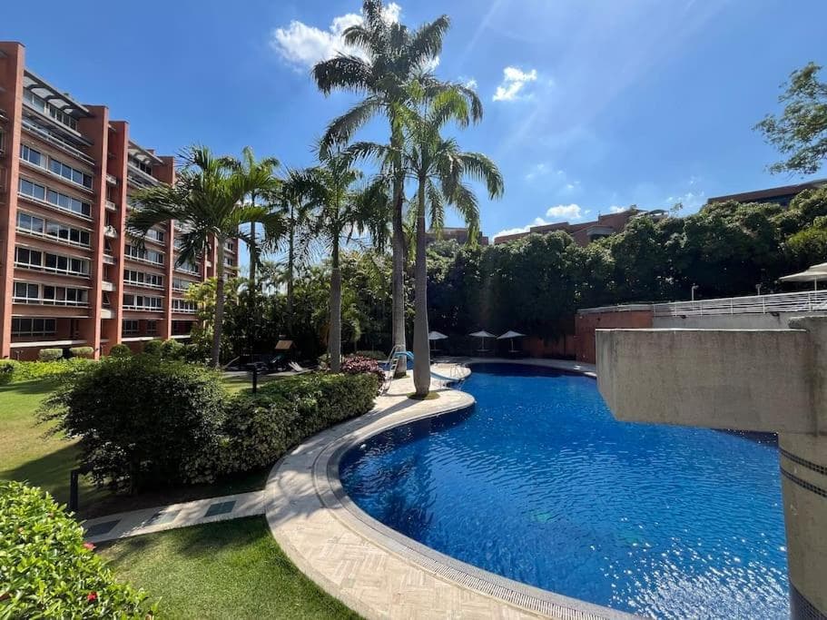 Murano Residence, an Oasis!