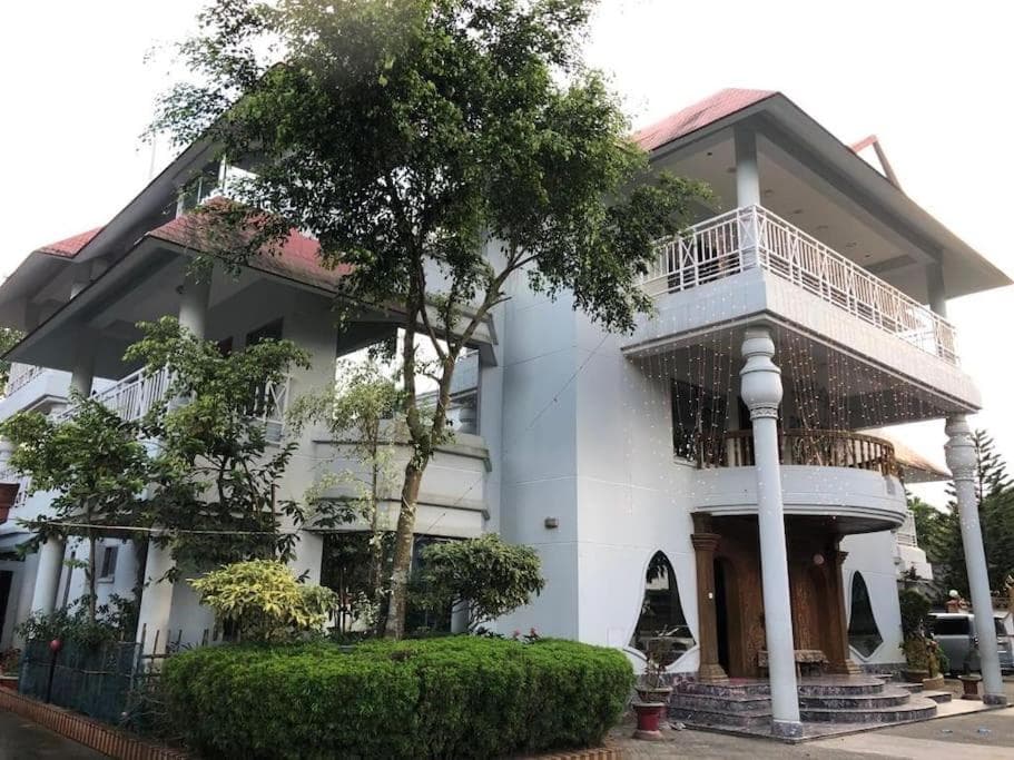 Subhani Aysha Palace Luxury Apartment Sylhet