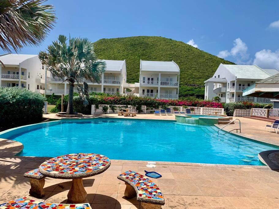Beachfront condo in Frigate Bay