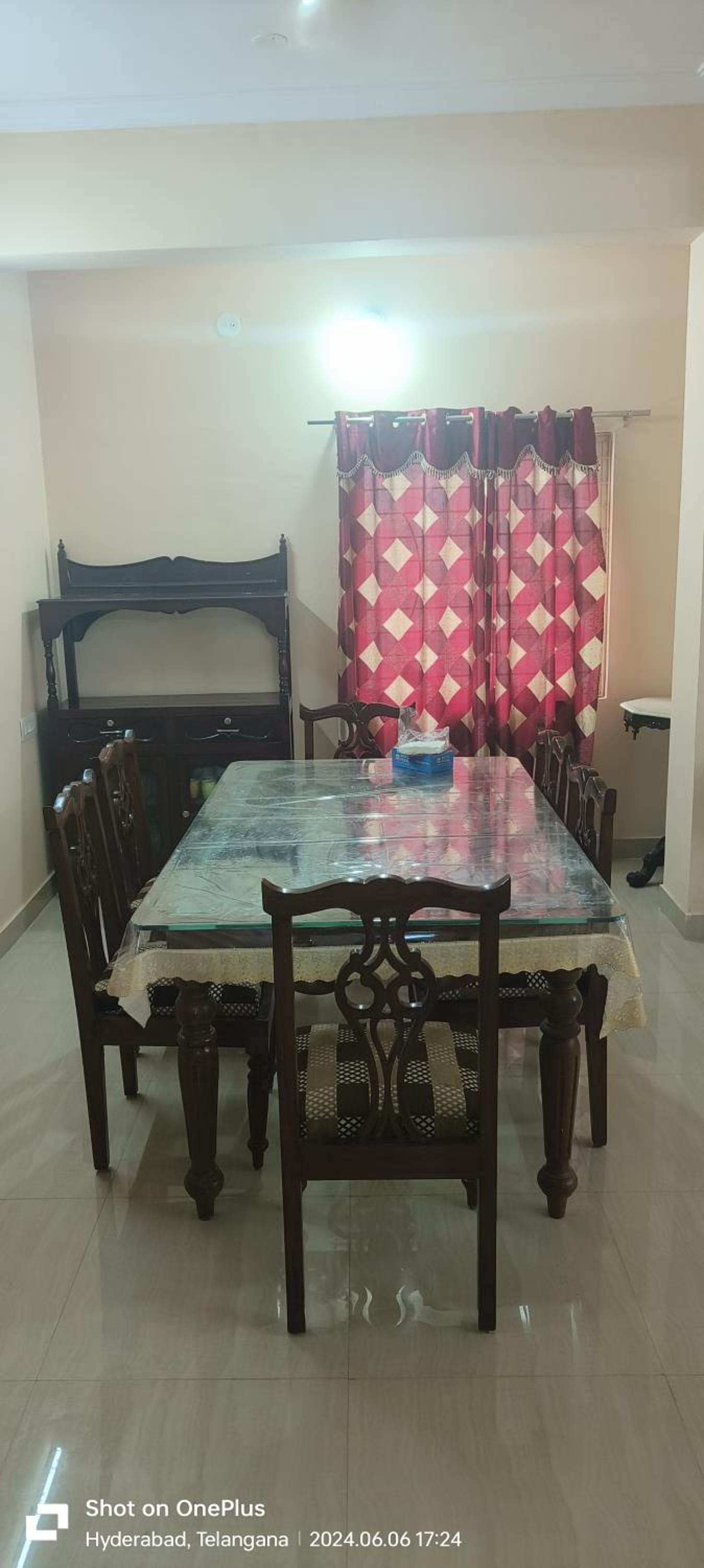Sakez Homestays K
