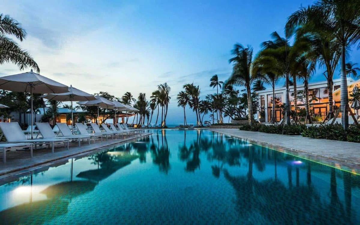 Villa Granada at Dorado Beach Resort pool nearby
