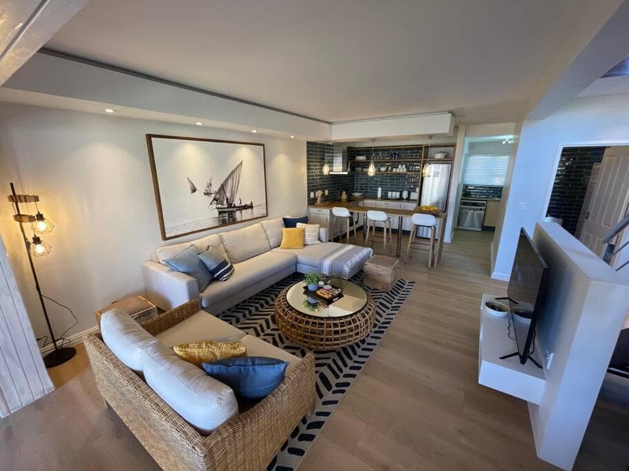 Waterfront Cottage B2