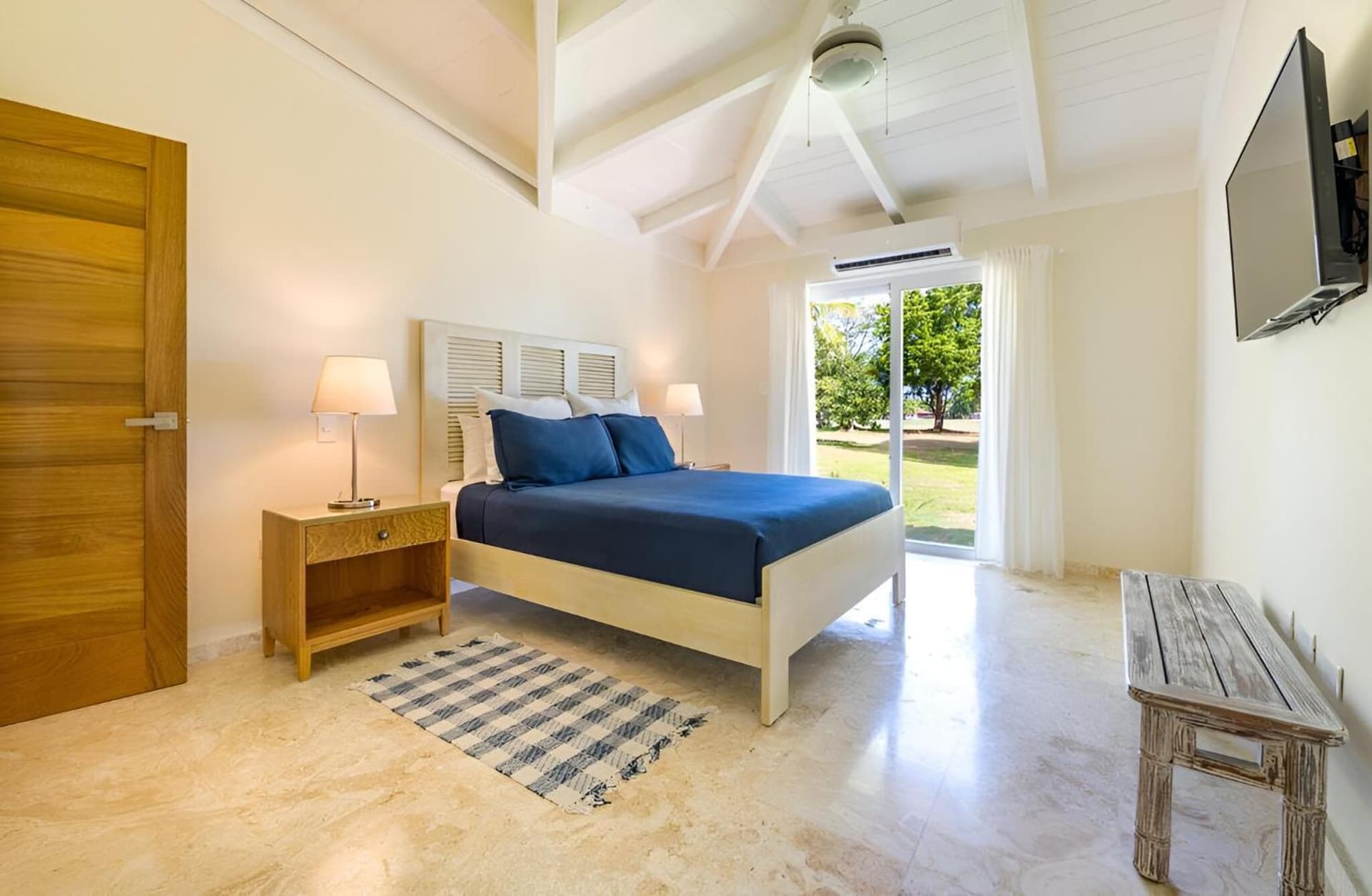 Hermosa villa en alquiler en Casa de Campo con vista al campo de golf