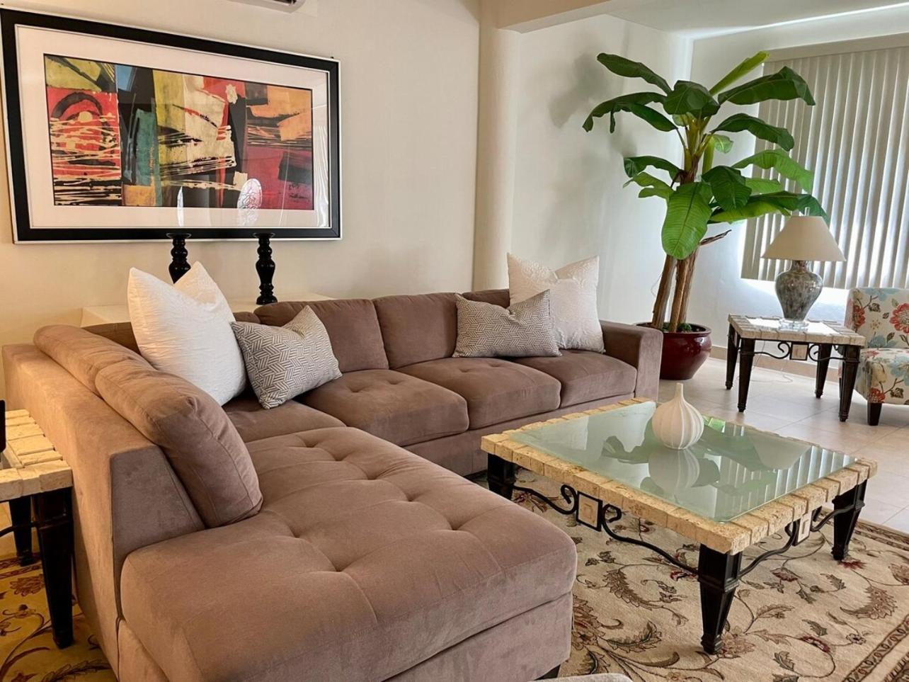 Spacious 4BD25BA Retreat Near Hospital & Tumon