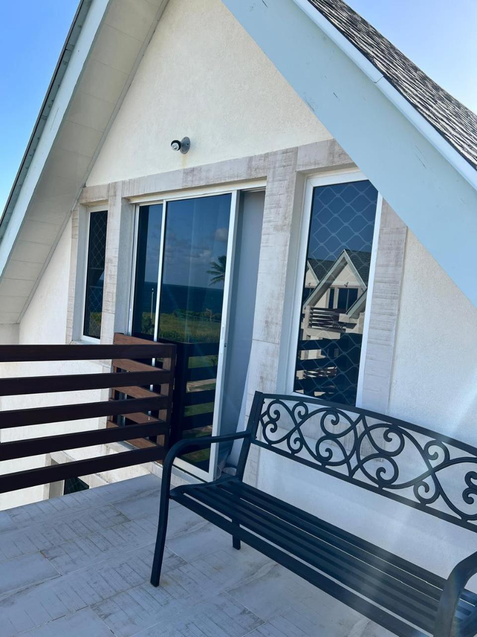 Crusoe Escape Villa