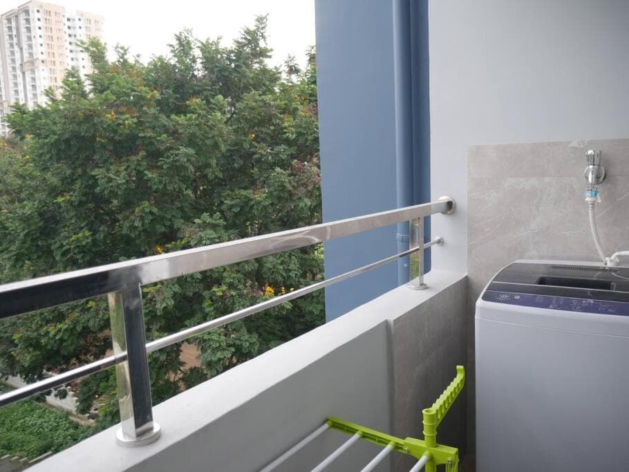 Elegant 3BHK Apt near Gachibowli with All Amenities
