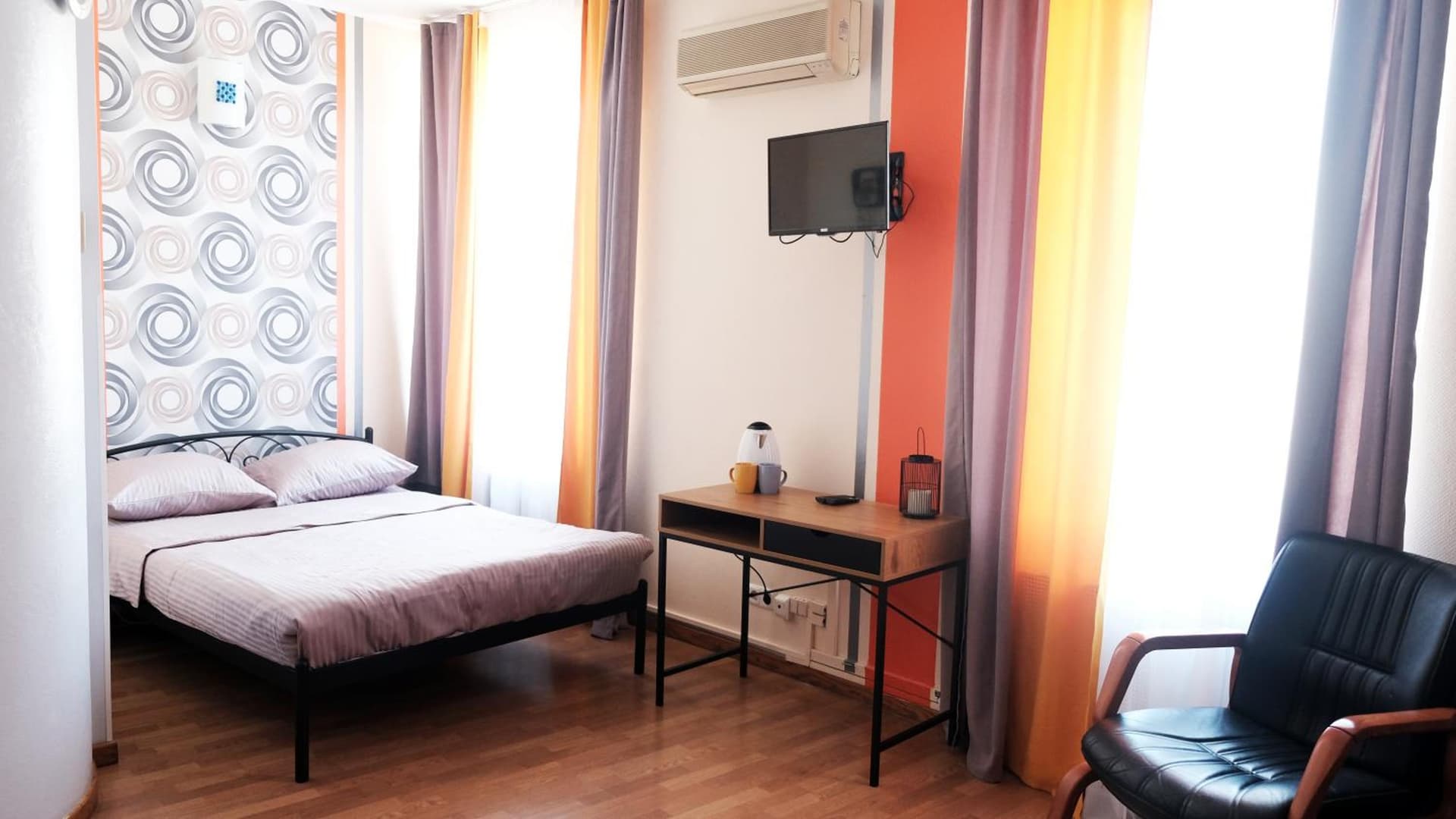 Uneed Hotel - готель без відключень світла!