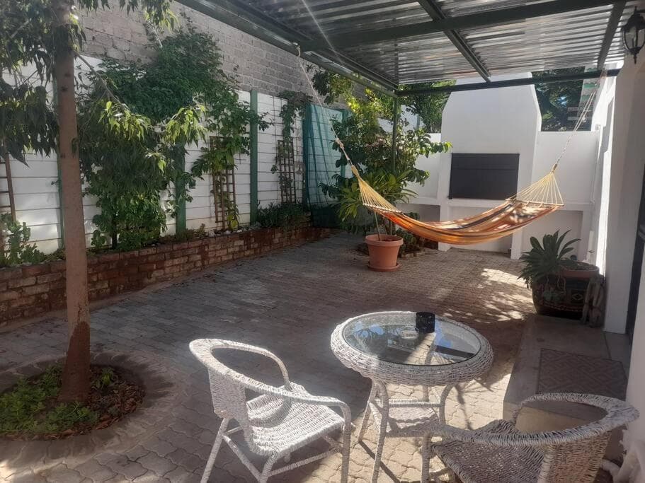 Peaceful Oasis near City Centre