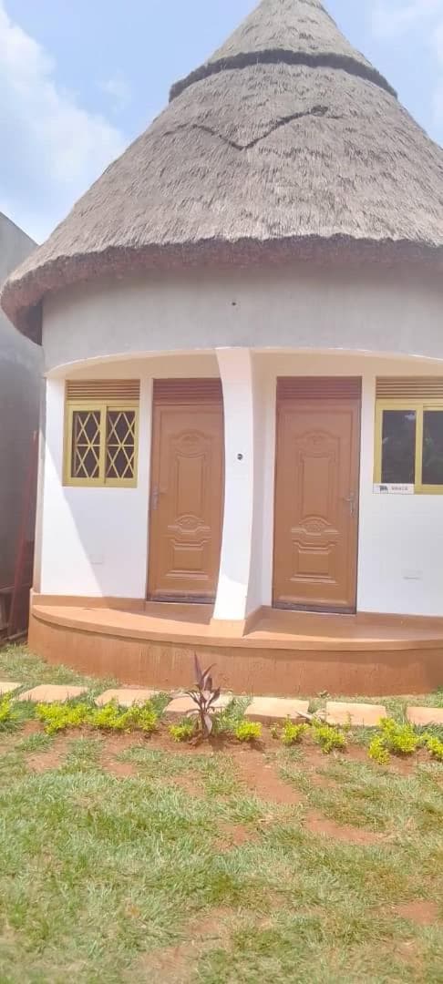 Nnalubaale Resort Cottages