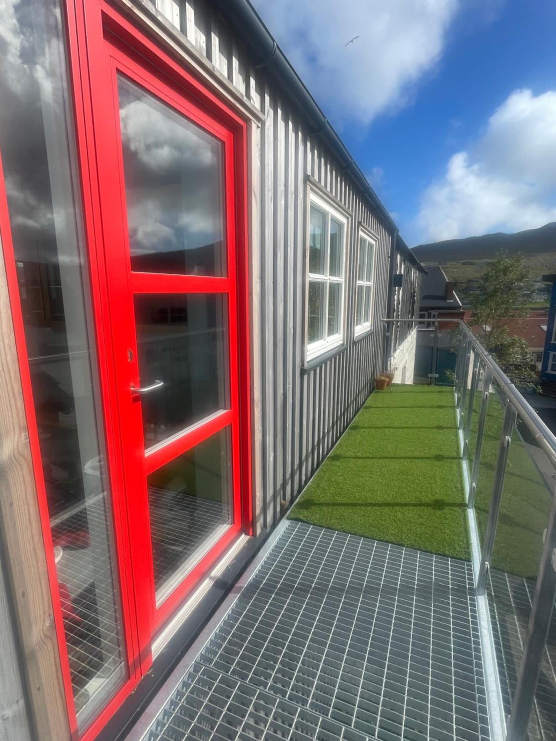 Brand new colorful apartment with free private parking close to center
