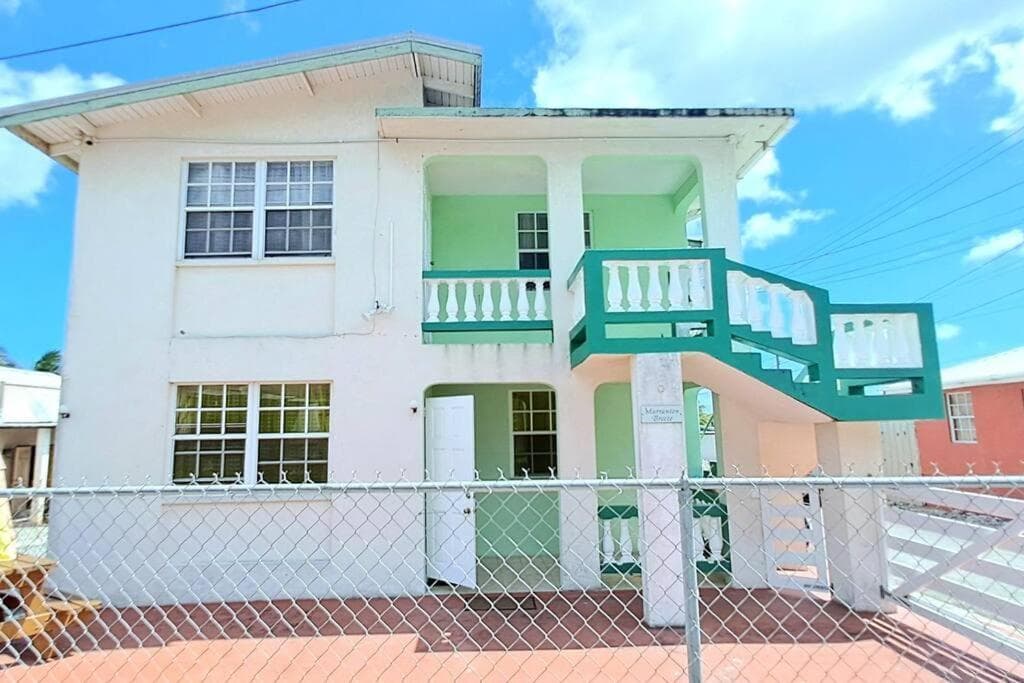 Tasteful Apartment in Rockley!