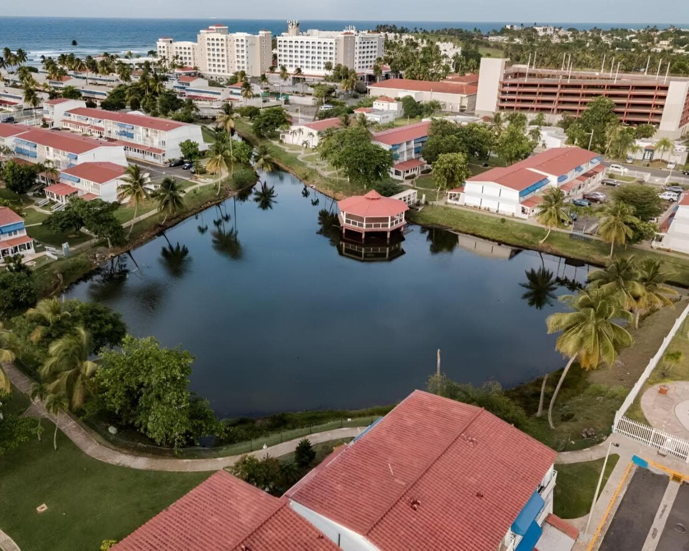 Casa Oasis PREPAYMENT REQUIRED NEW Beach Villa, Walk to Beach, Casino & Restaurants!