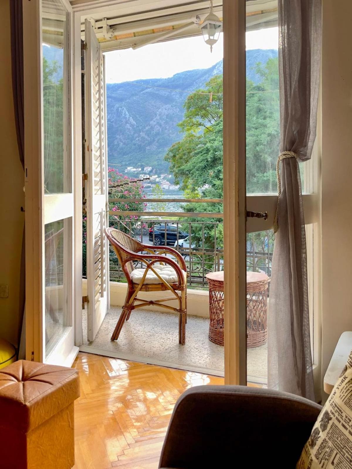Apartment Navigator's lodging