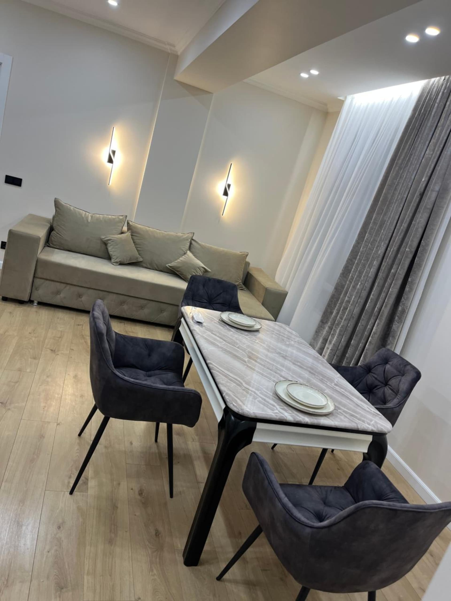 Park Apartment