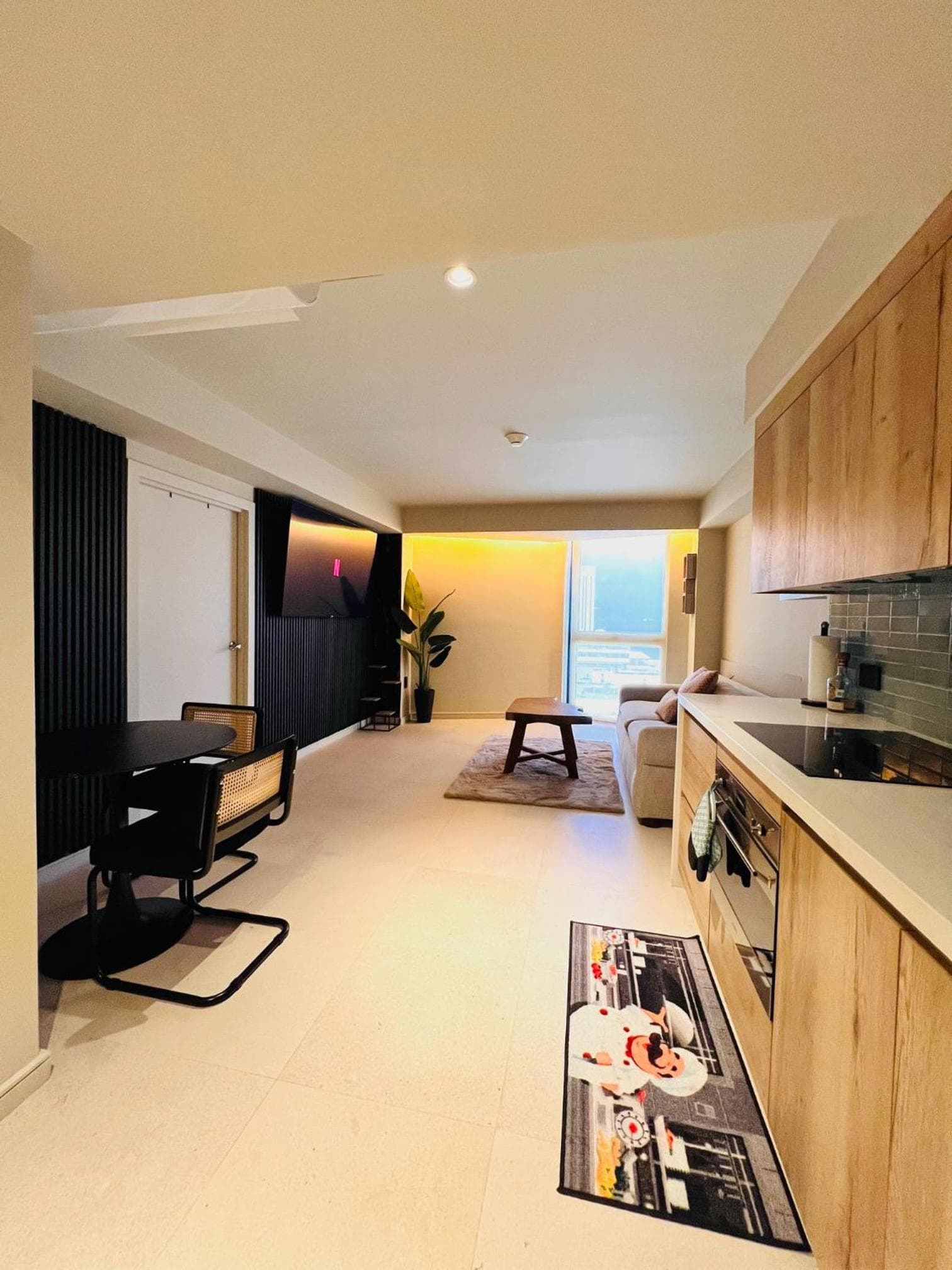 Cloud Vista, Luxury 1bdr apartment with pool and gym