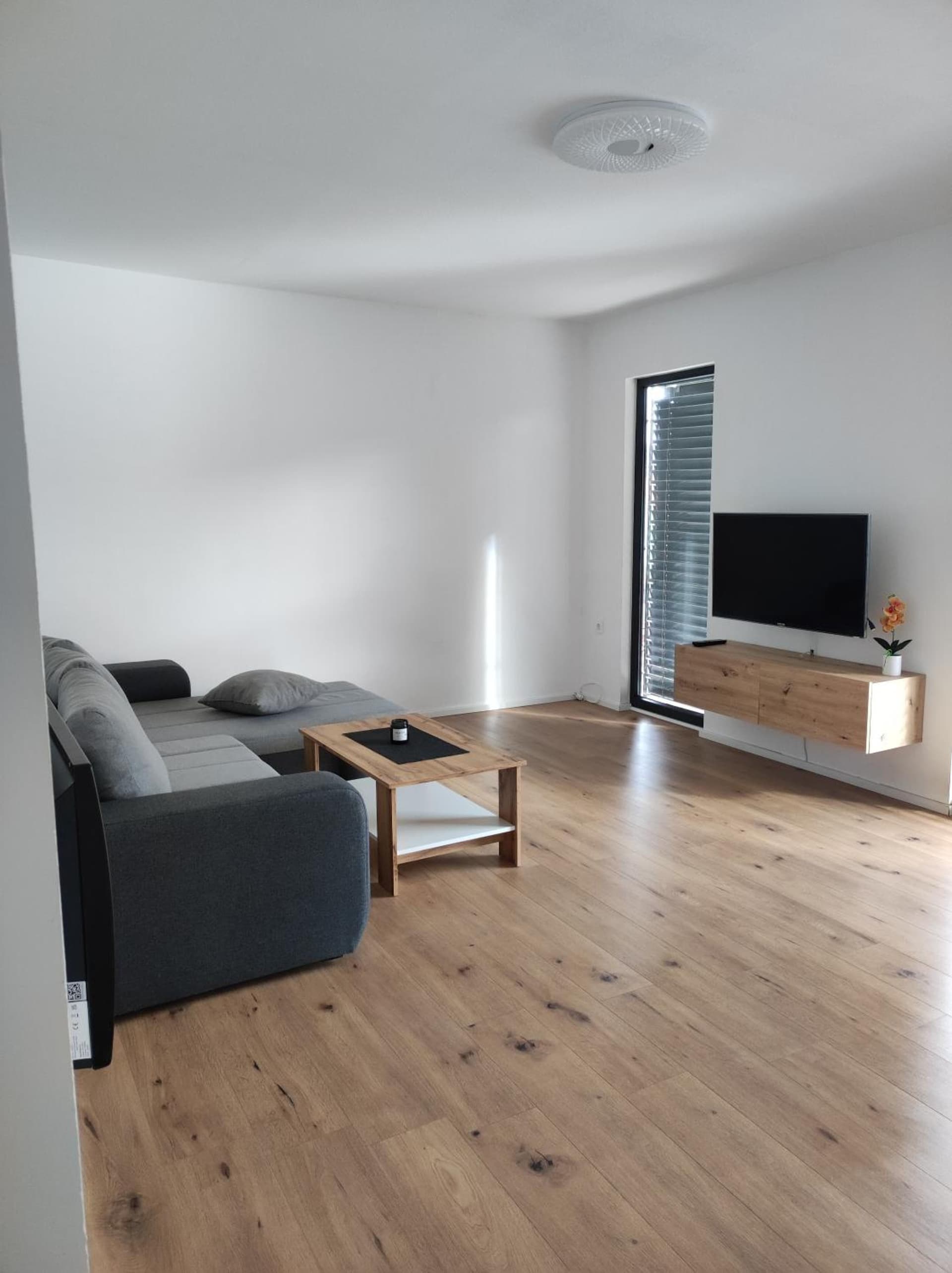 B&D apartment