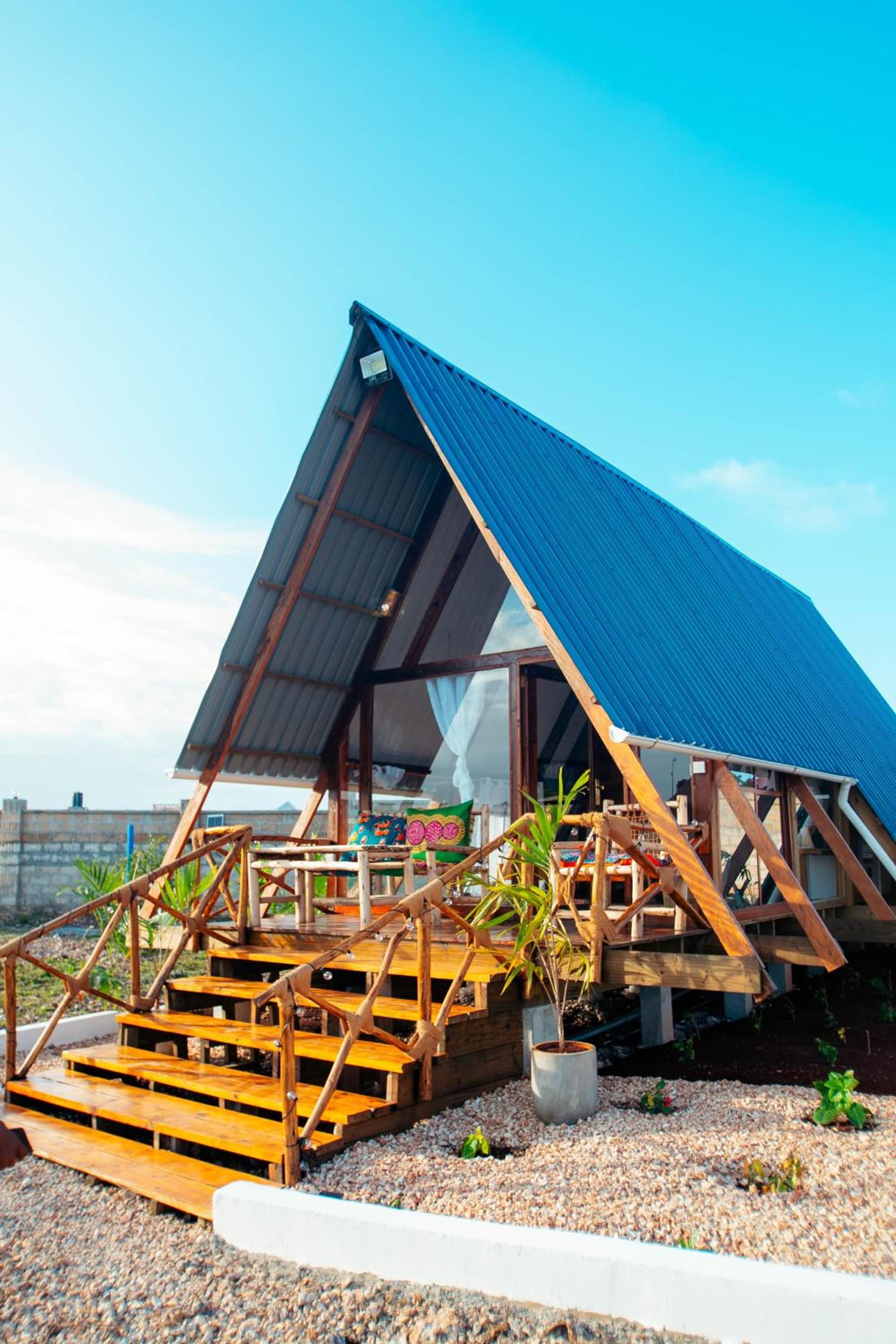 Leo Glamping, Eco A-Frame Retreat in Nungwi