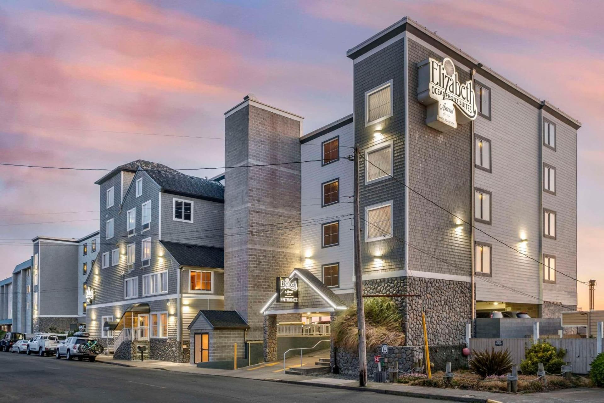 Elizabeth Oceanfront Suites, an Ascend Collection Hotel