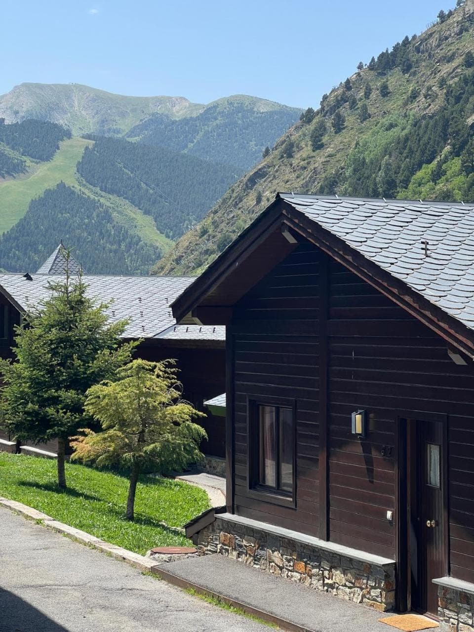 Exclusiva Cabaña en Incles - Vistas al Valle & Pistas de Ski Grandvalira - Free Parking