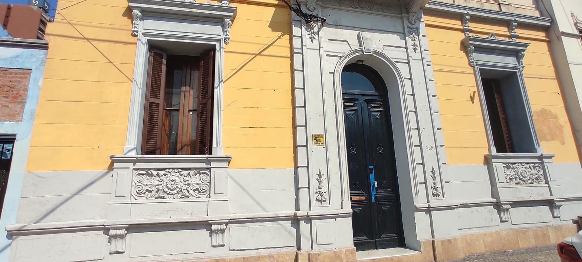 Mediterraneo Youth Hostel