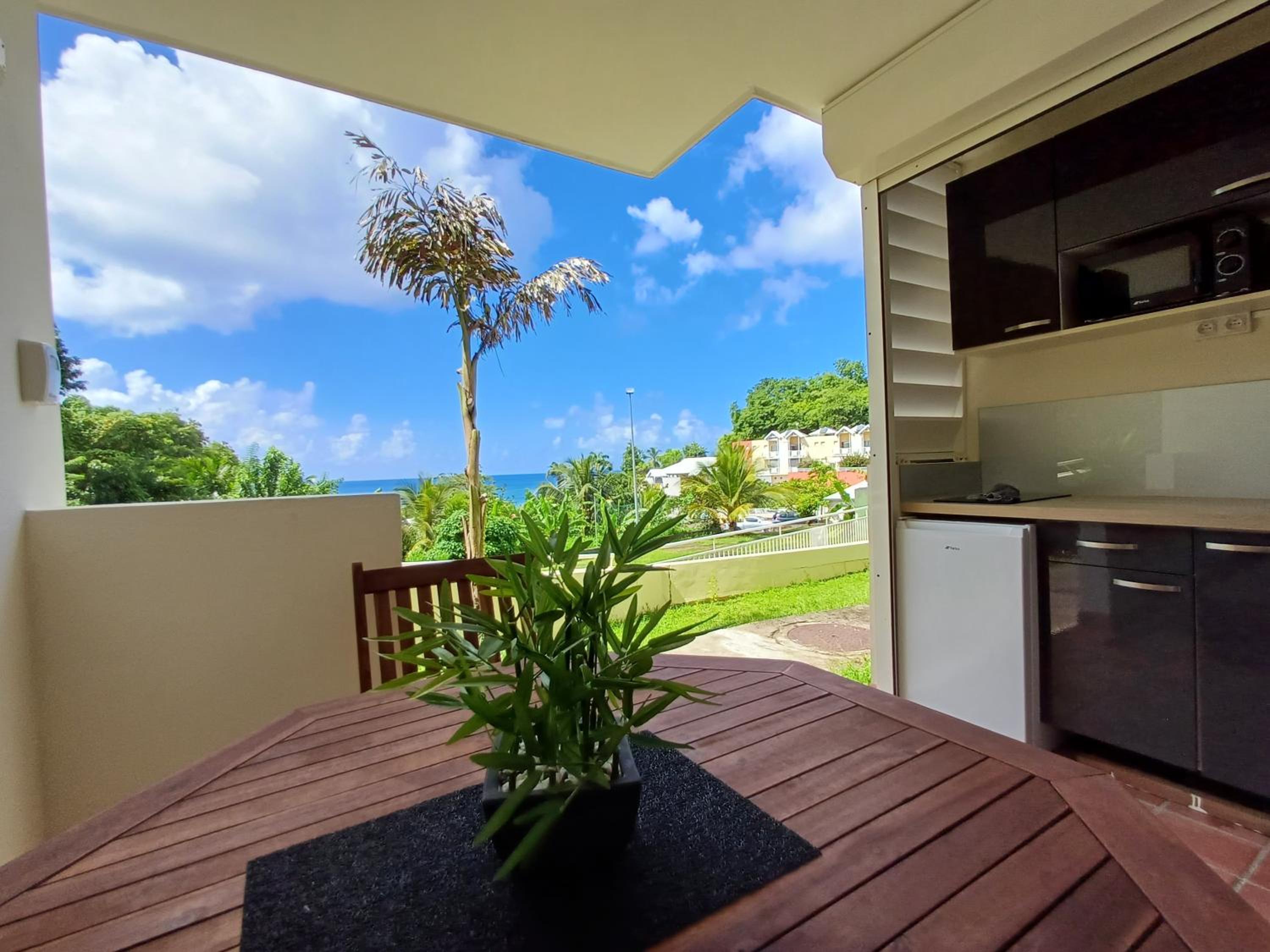Studio vue sur la mer, piscine - L'Oasis de Tartane