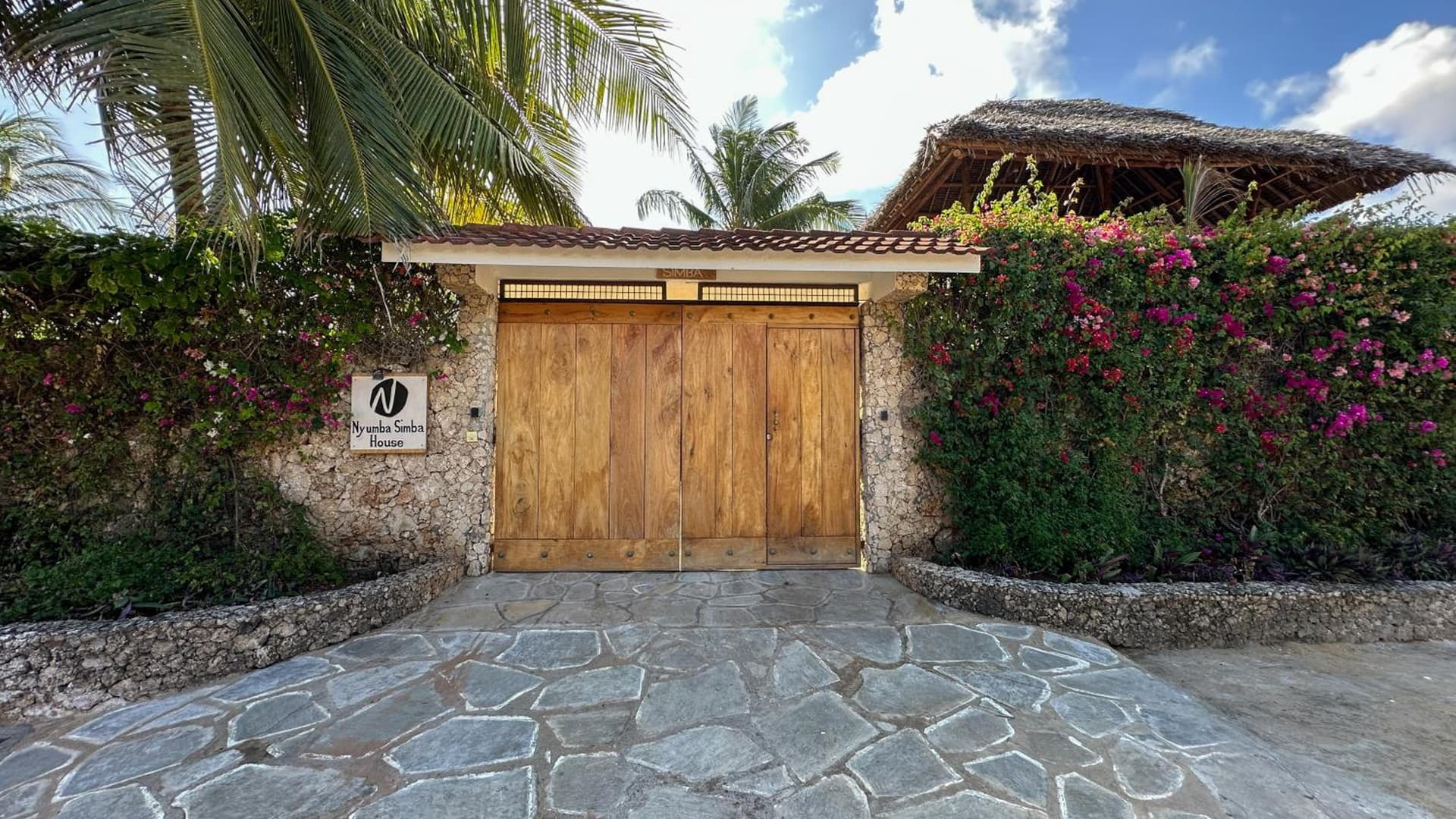 Nyumba Simba House - Luxury Villa
