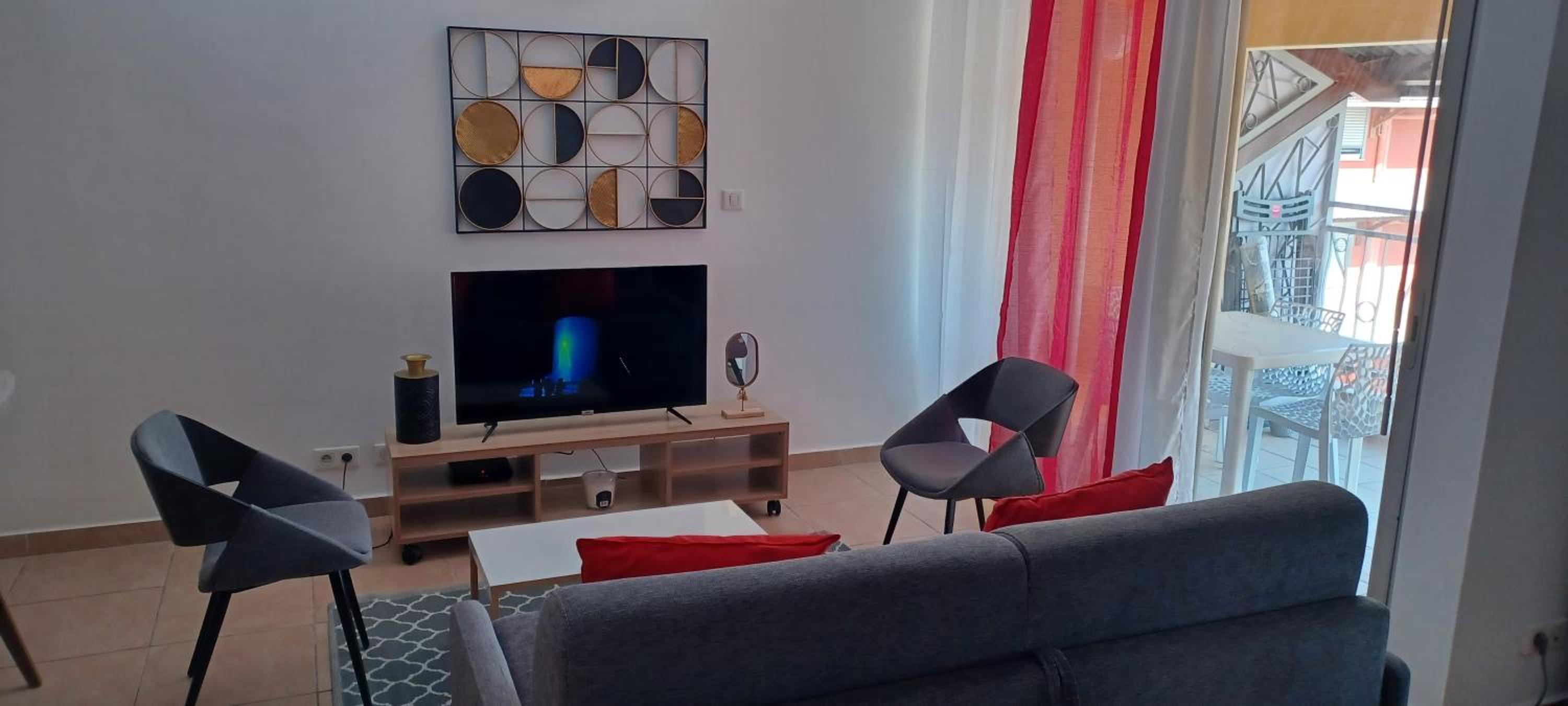 NANA -Grand Appartement Cosy- C 43- Cuisine équipée-CLIM-WIFI-Terrasse