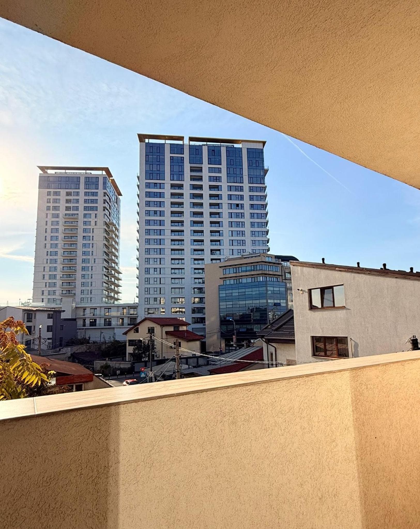 Cozy Apartment with Self Check-in near Promenada Mall and Verdi Park