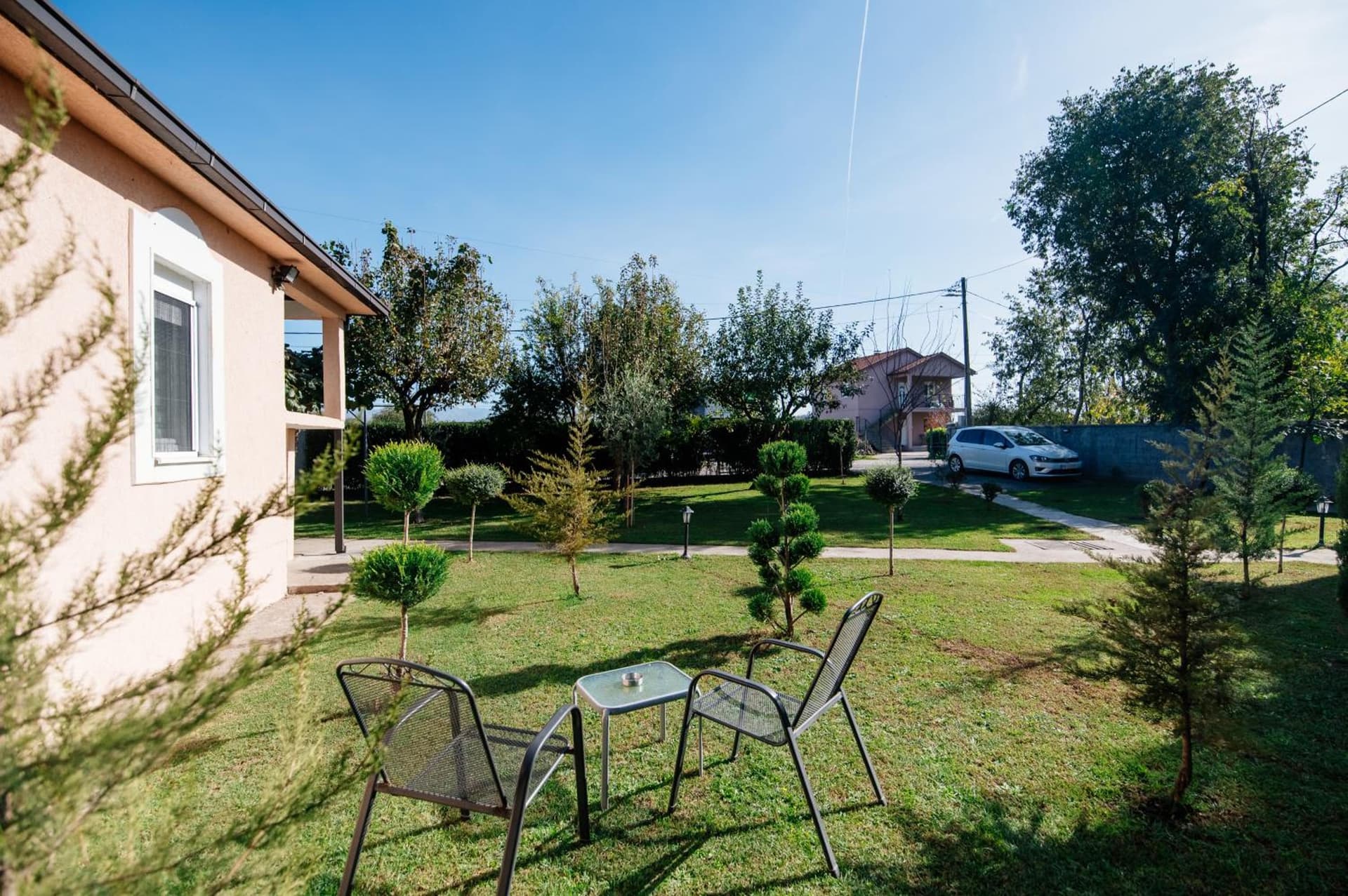 Hidden Oasis PeSa - Luxury Villa with Pool & Spa