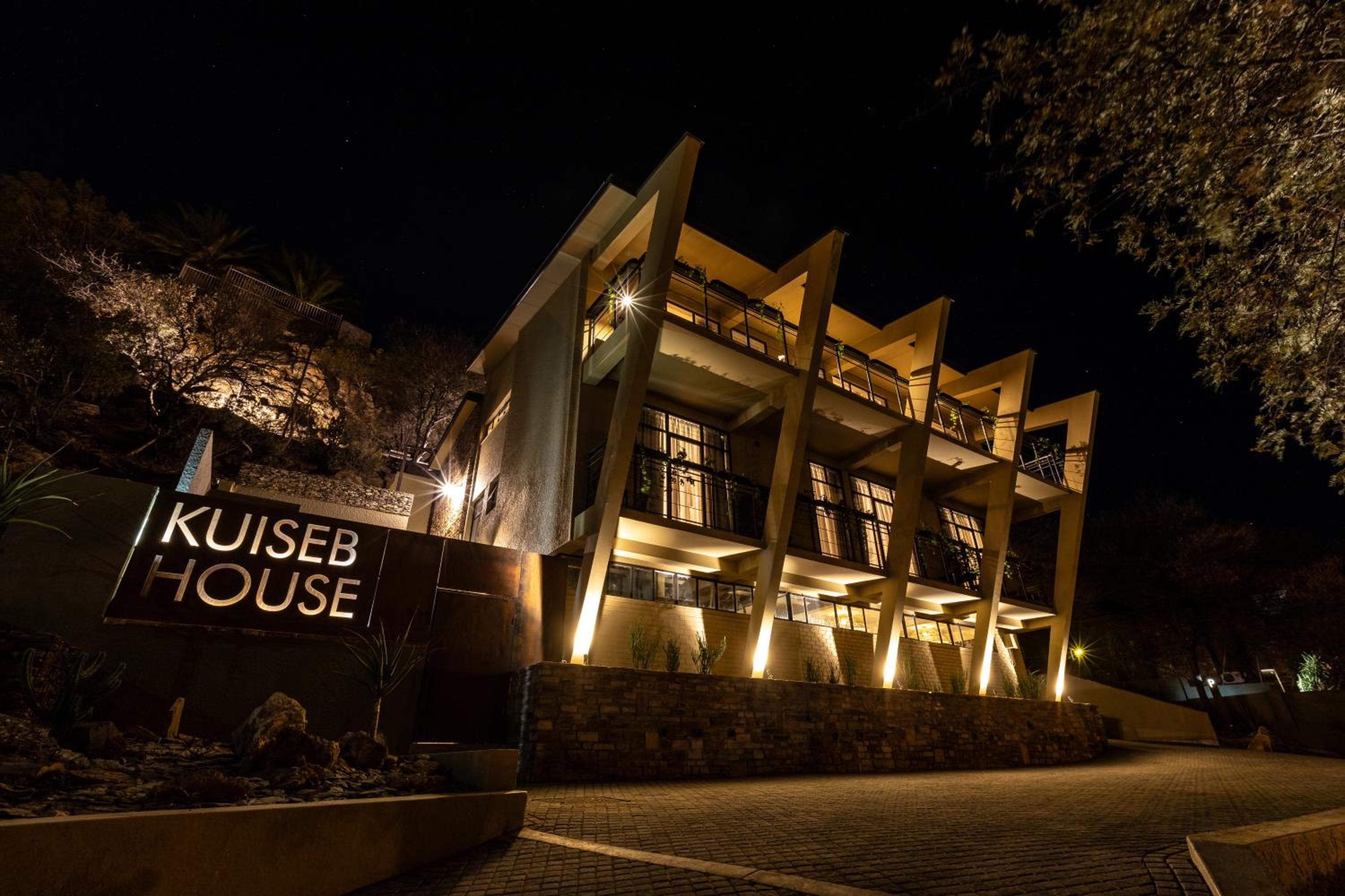 Kuiseb House