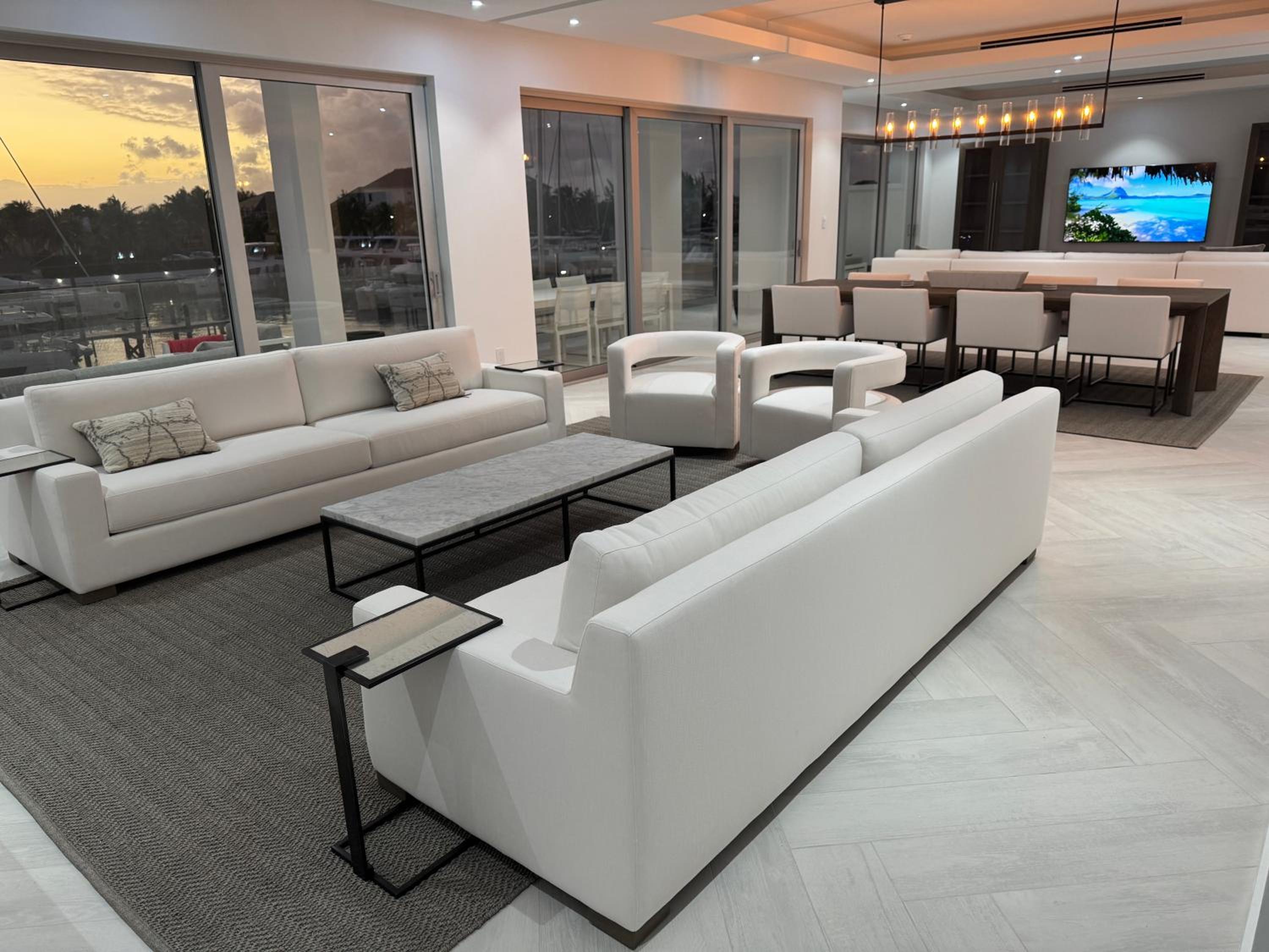 Casablanca Bahamas- New Luxury Waterfront Condo, Palm Cay, The Bahamas
