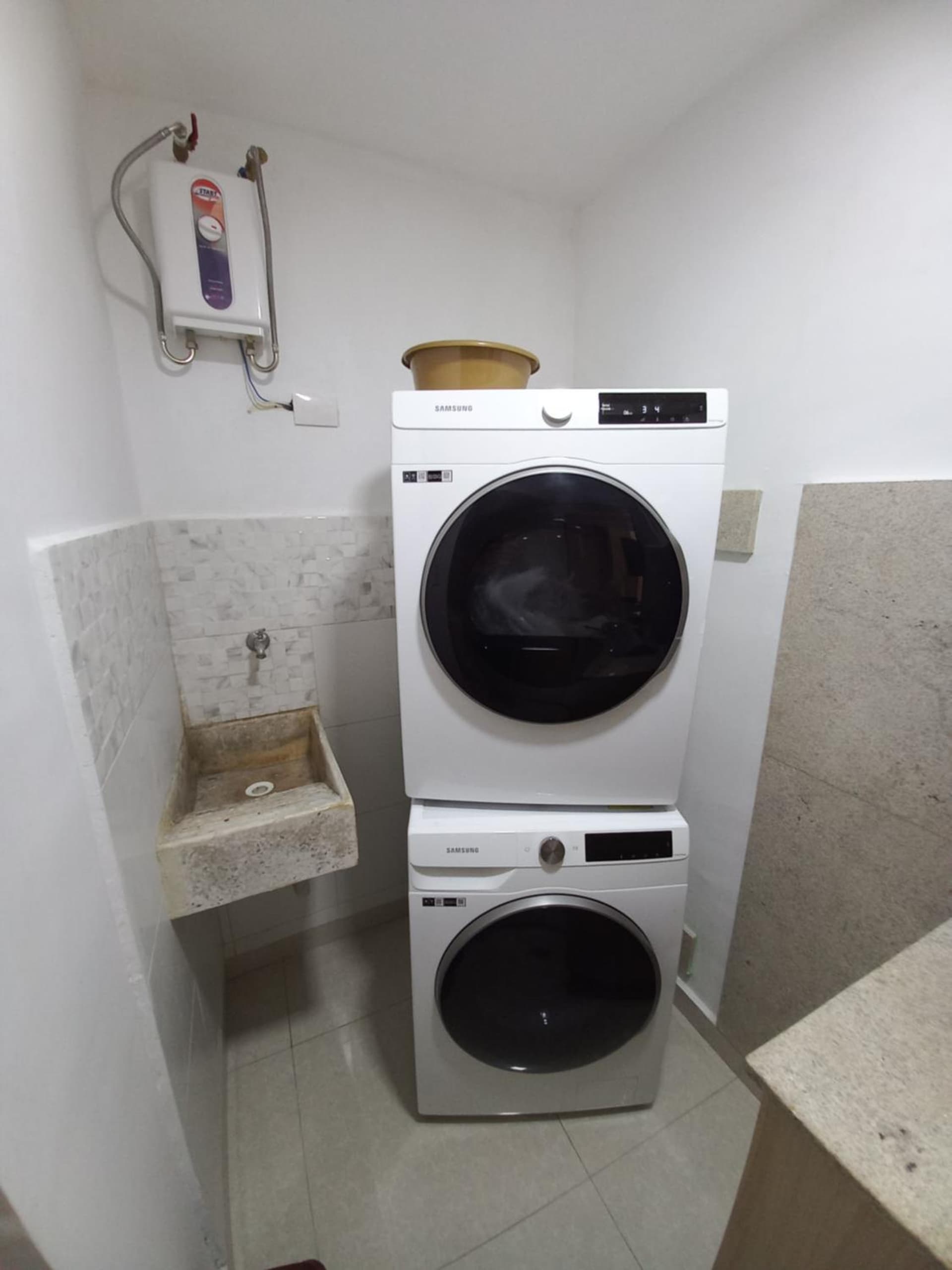 Apartamento El Viejo Rincon cerca de CC Sambil