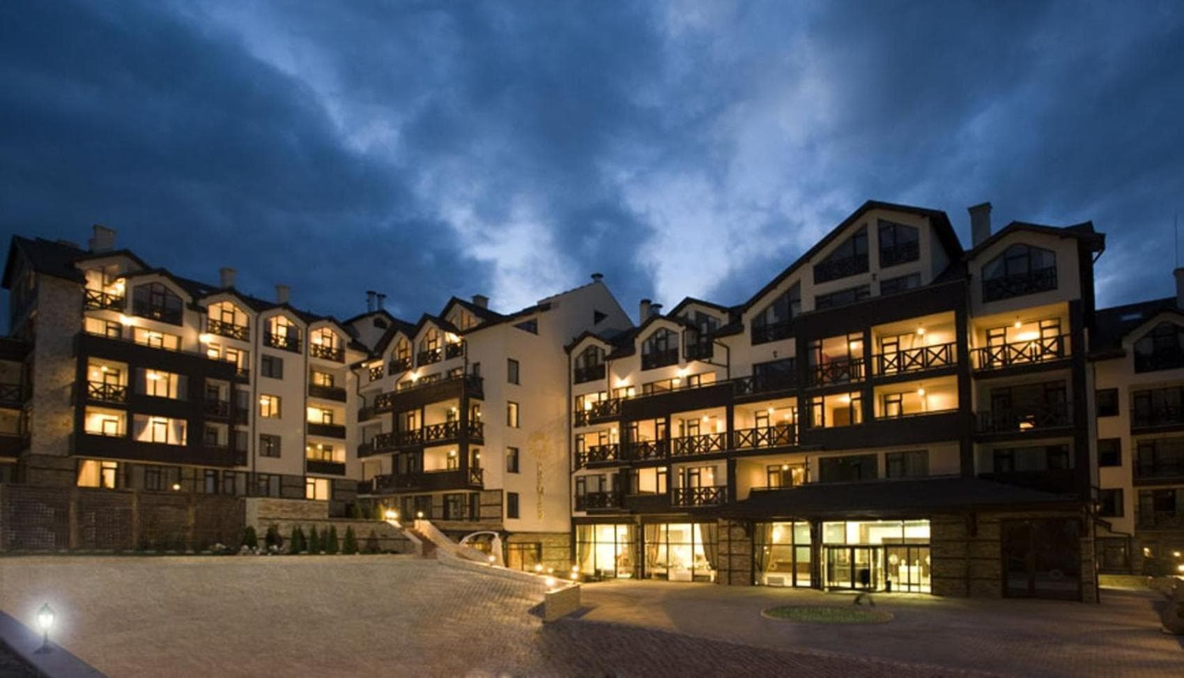 Private Apartment in Premier Mountain Luxury Resort