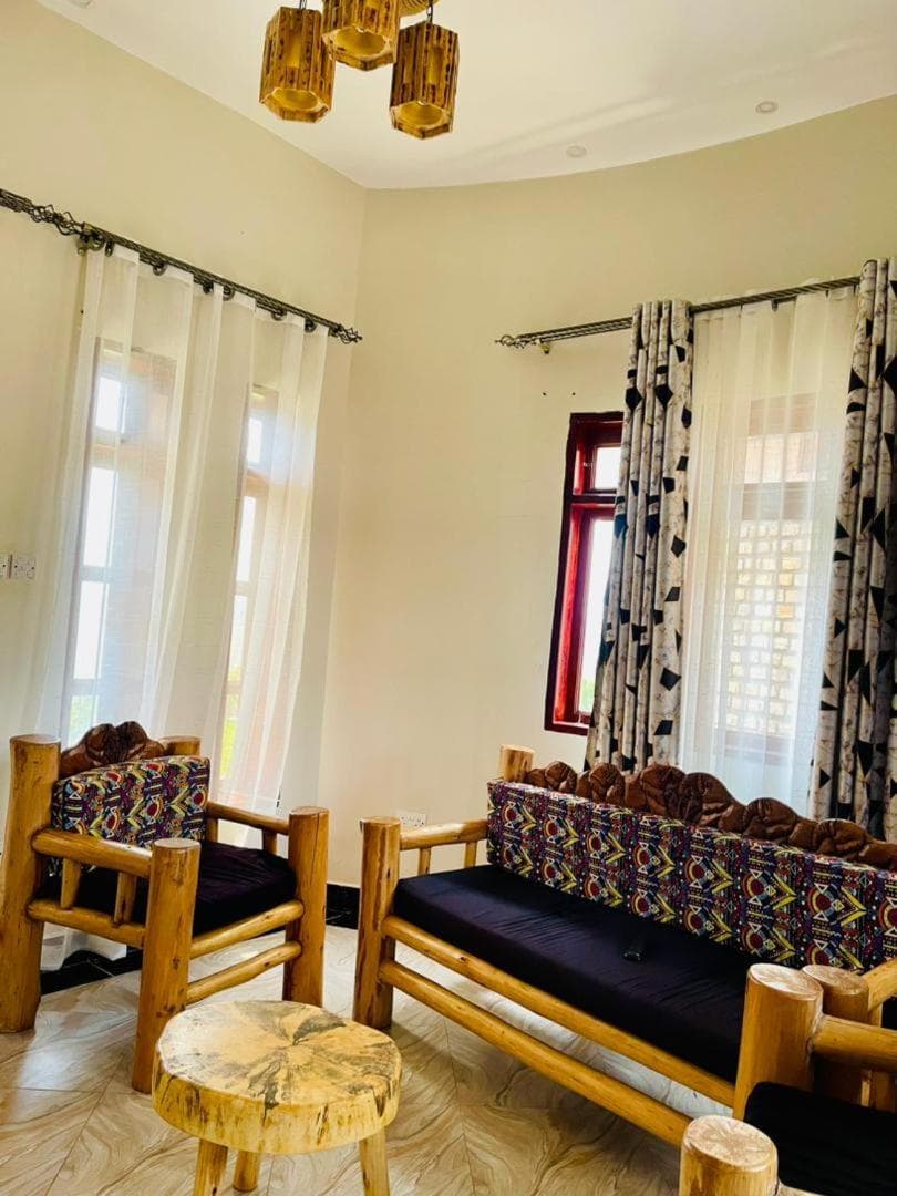 5 Empologoma Cottage - Benanda Forest Resort