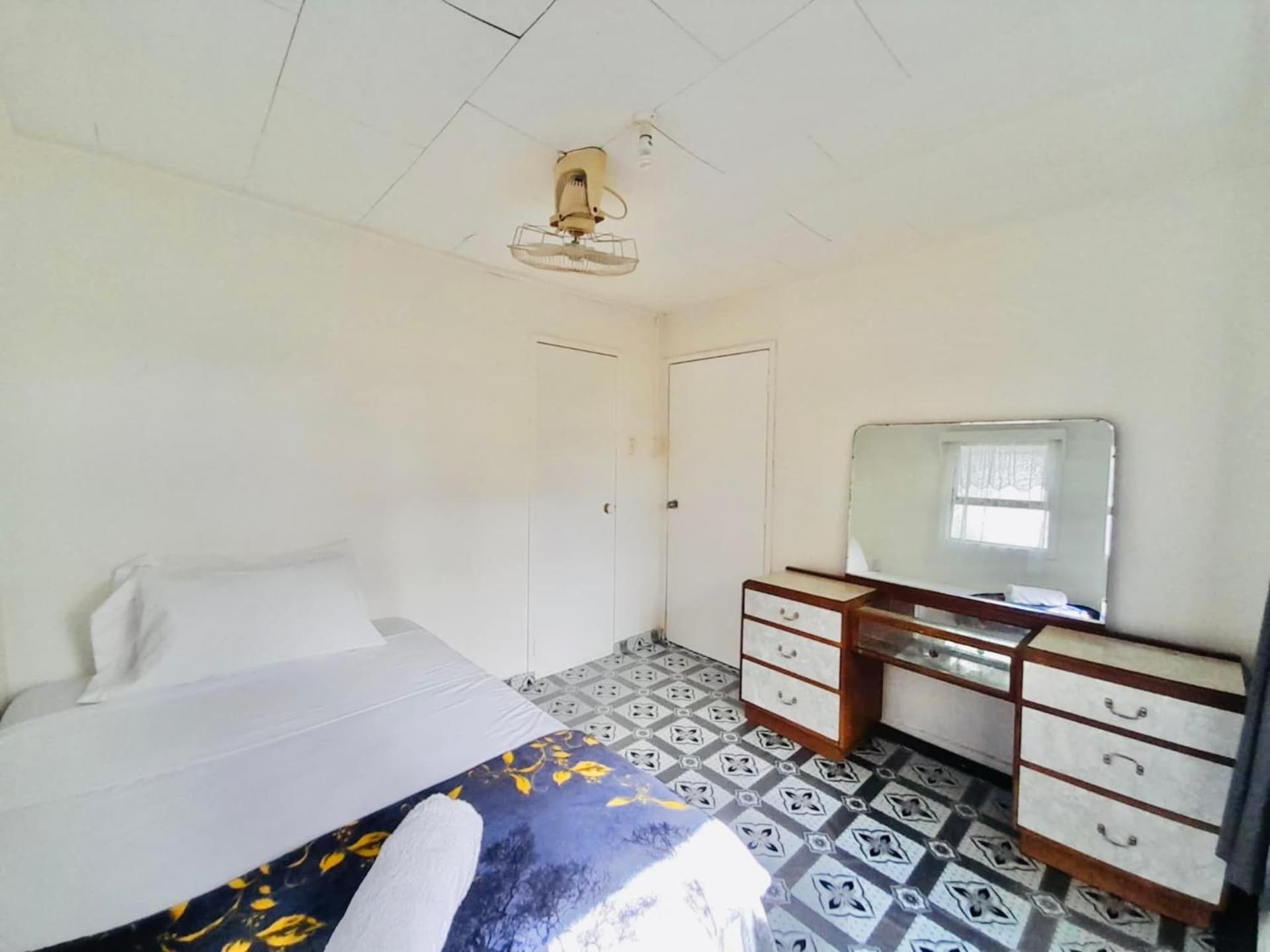 Ocean Cottage Private Twin Room in Nuku'alofa Town Center