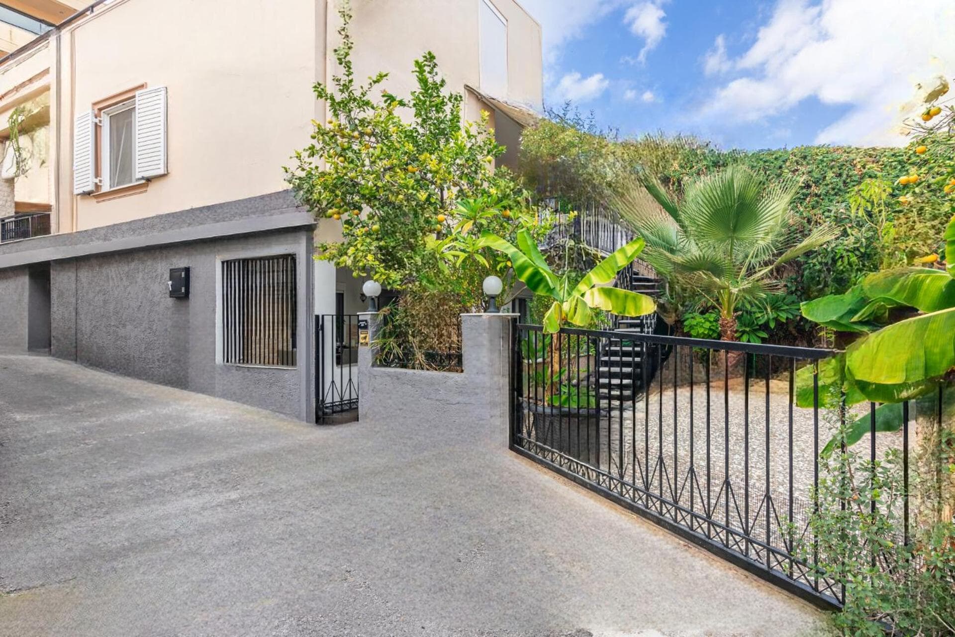 Cocomelo Apts