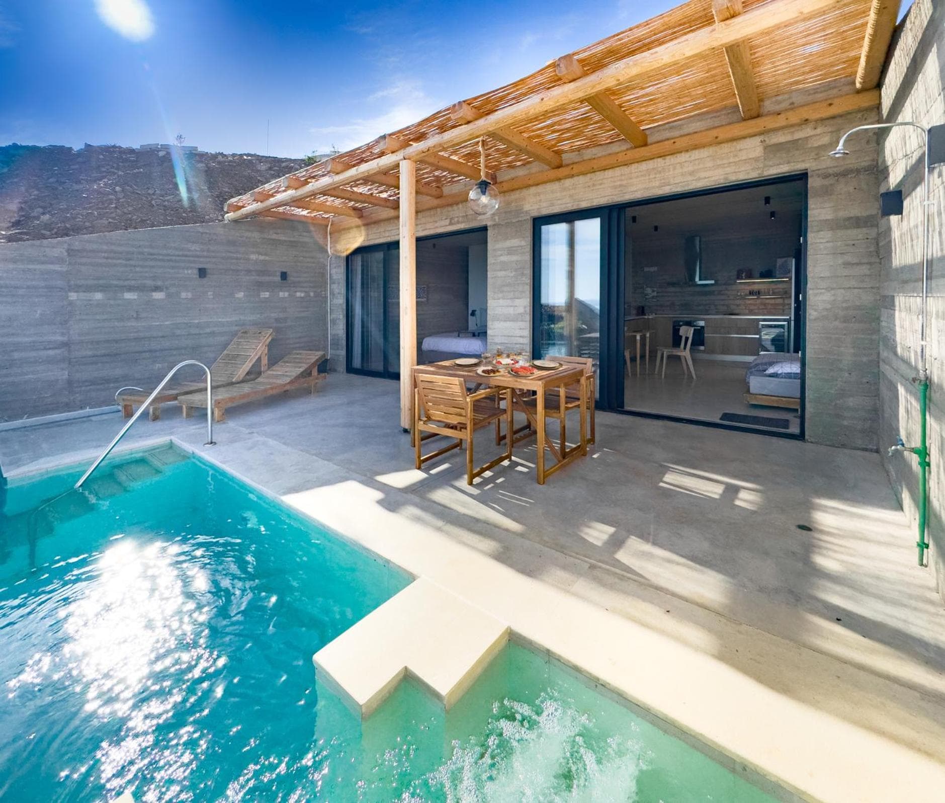 Sea view villa with private swimming pool