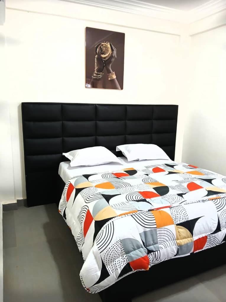 Appartement 2 chambres avec belle Terrasse à Mimboman