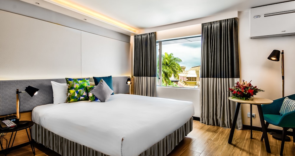 Tanoa Plaza Suva