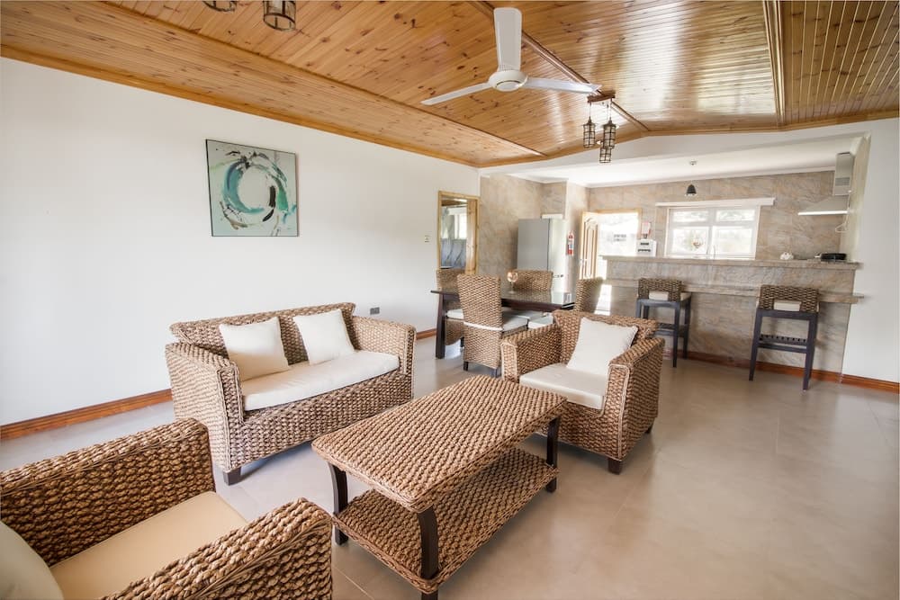 Flora's Self Catering