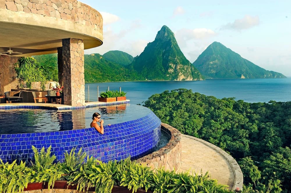 Jade Mountain Resort