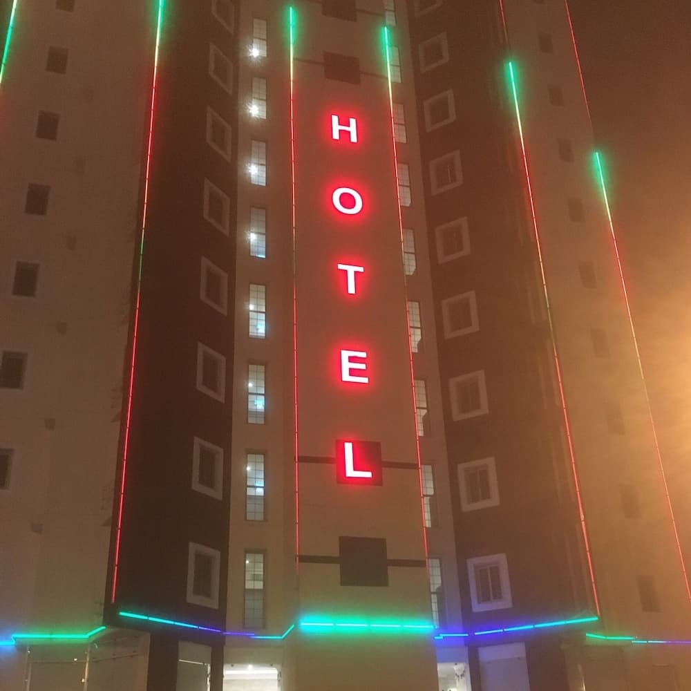 Boulevard Hotel Apartments