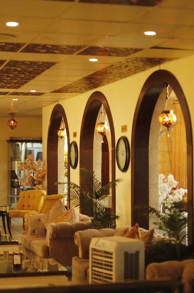 AL YASMEEN HOTEL