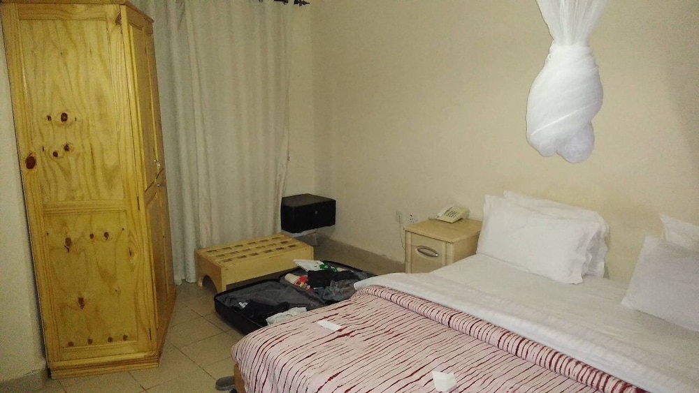 Seaview Gardens Hotel