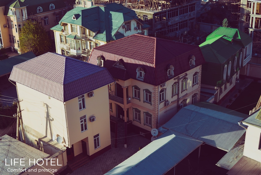 Life Hotel