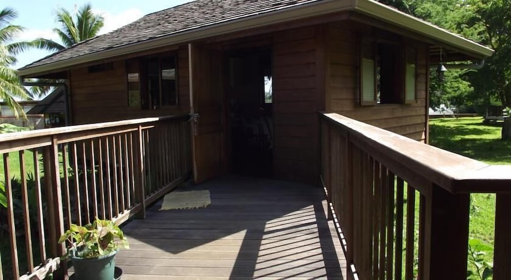 Vaianae Lodge